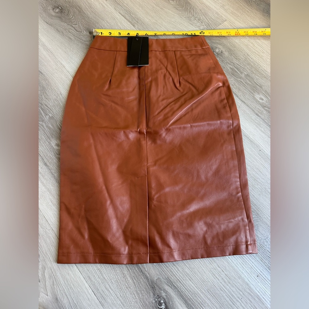 Santo by Paulo de Santo faux leather skirts size XS & S new